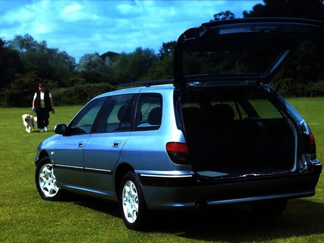 Peugeot 406 Break photo 13