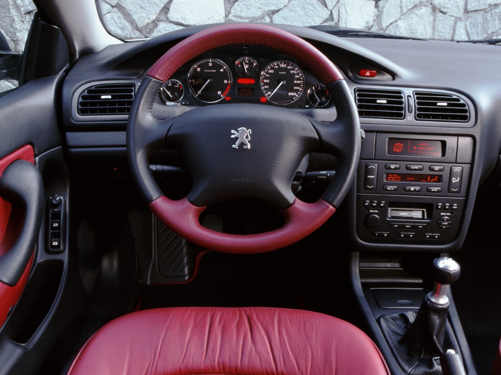 Peugeot 406 Coupe photo 27