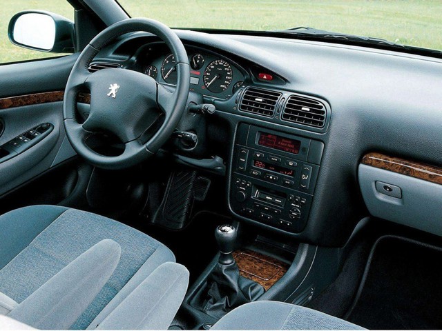 Peugeot 406 Foto 16
