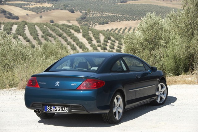 Peugeot 407 Coupe photo 31