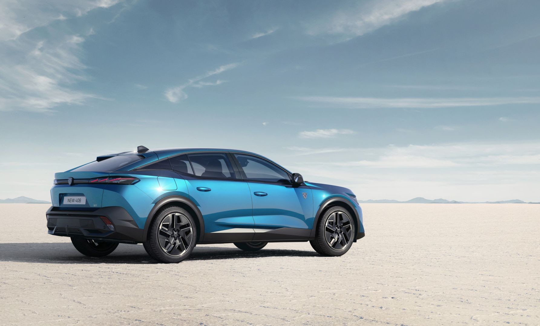 Peugeot 408 Fastback photo 11