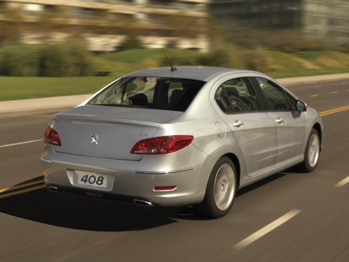 Peugeot 408 Sedan photo 26