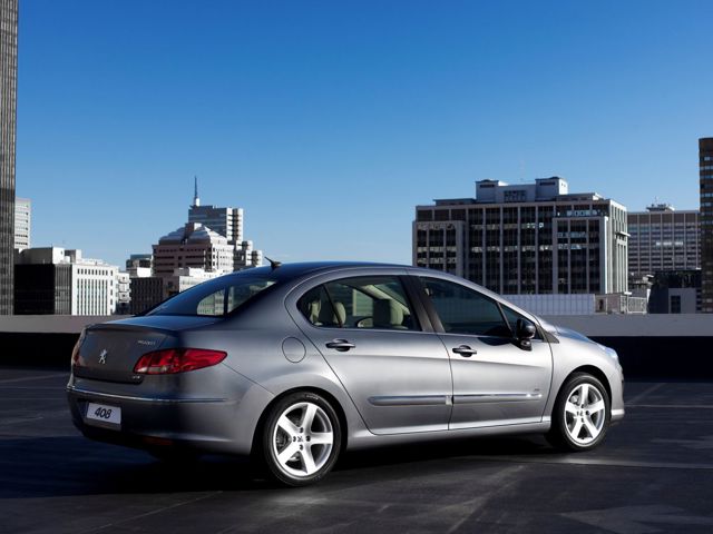 Peugeot 408 Sedan photo 30