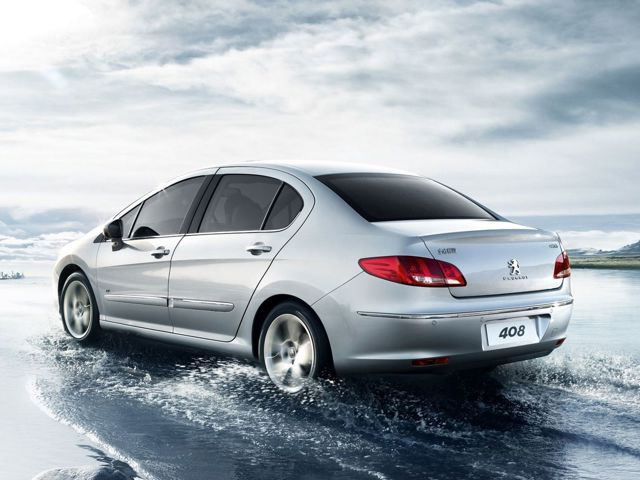 Peugeot 408 Sedan photo 33