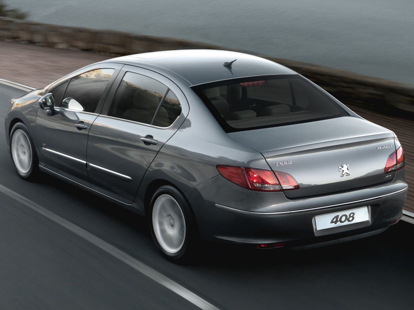 Peugeot 408 Sedan photo 35