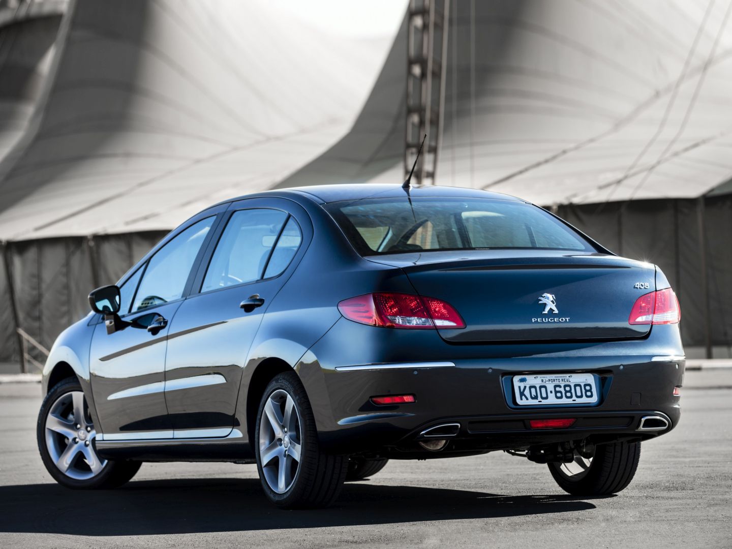 Peugeot 408 Sedan photo 38