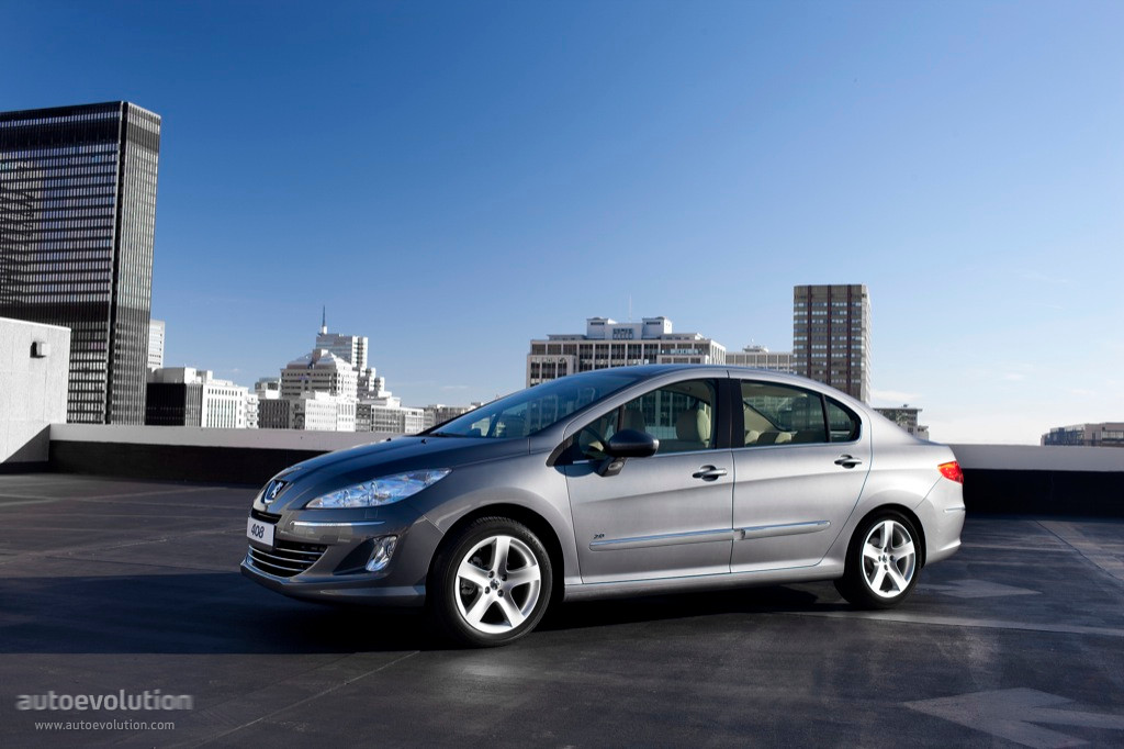 PEUGEOT 408 Sedan