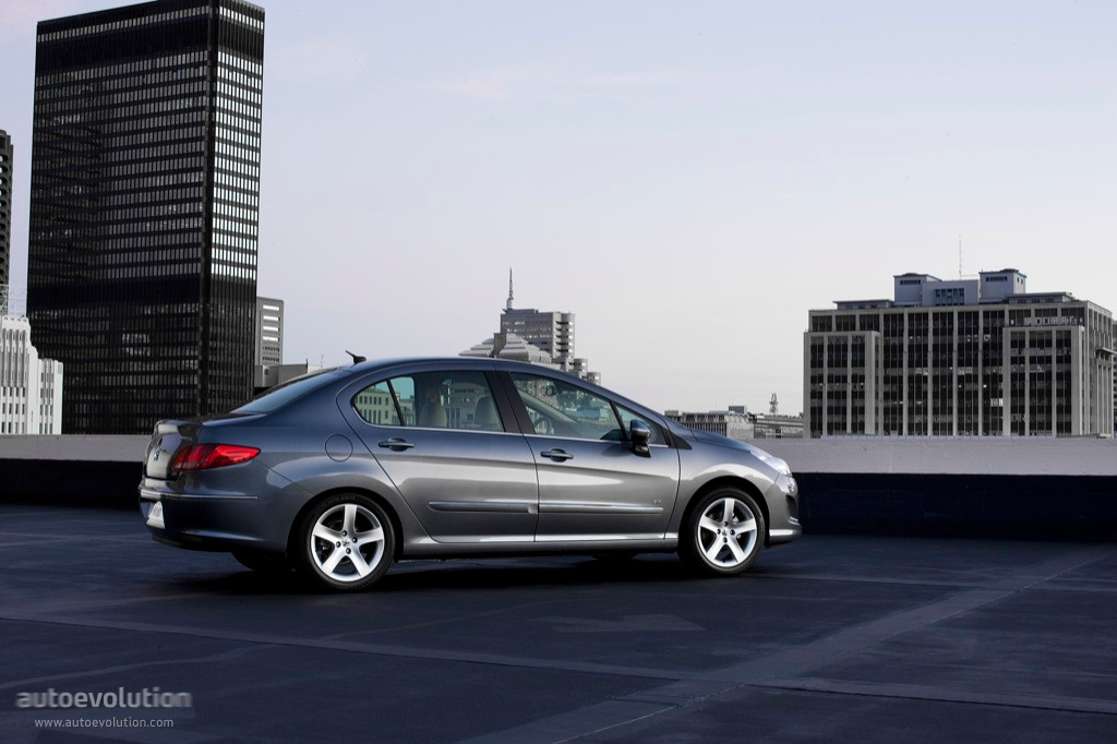 Peugeot 408 Sedan photo 4