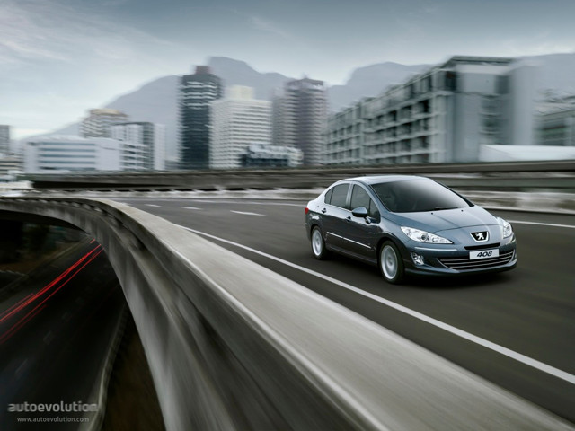 Peugeot 408 Sedan photo 9