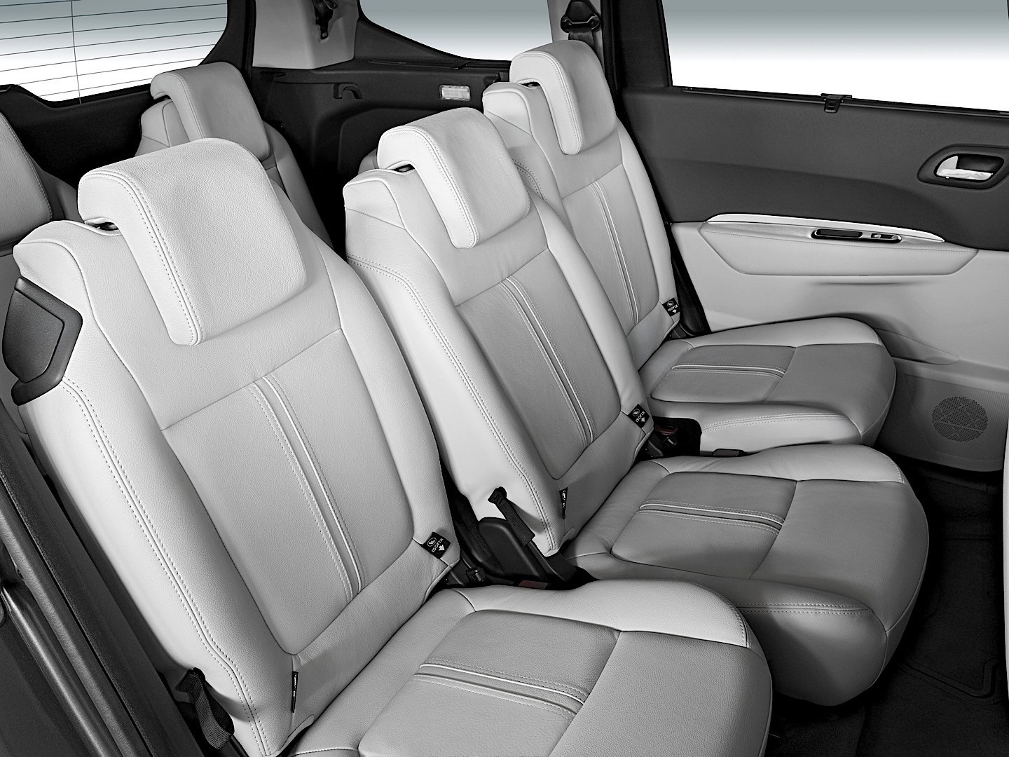 Peugeot 5008 photo 47