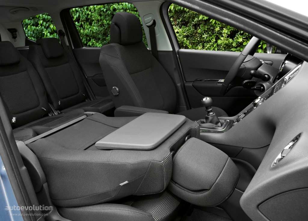 Peugeot 5008 photo 37