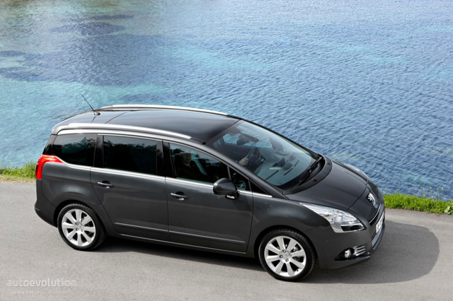 Peugeot 5008 foto 2