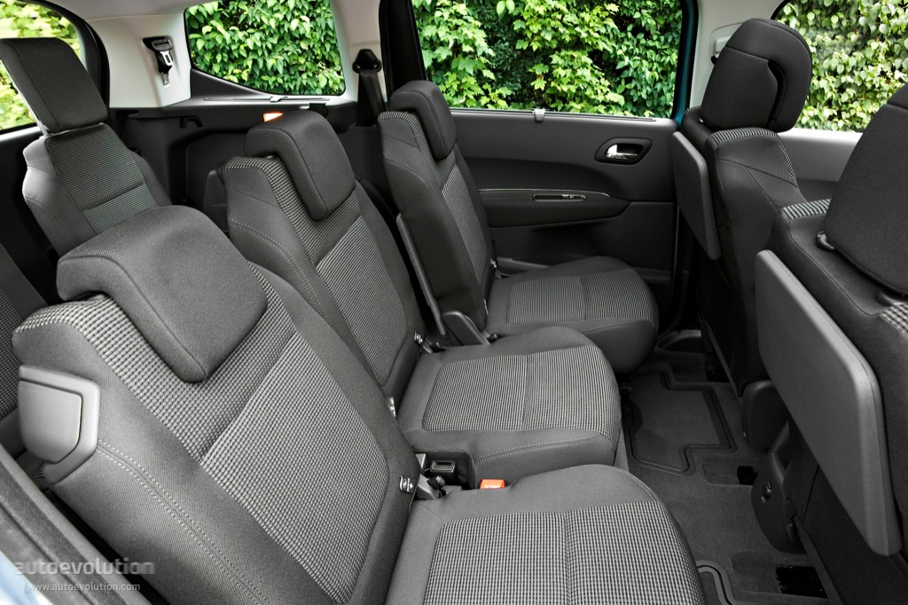 Peugeot 5008 photo 40