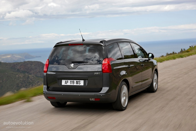 Peugeot 5008 foto 4