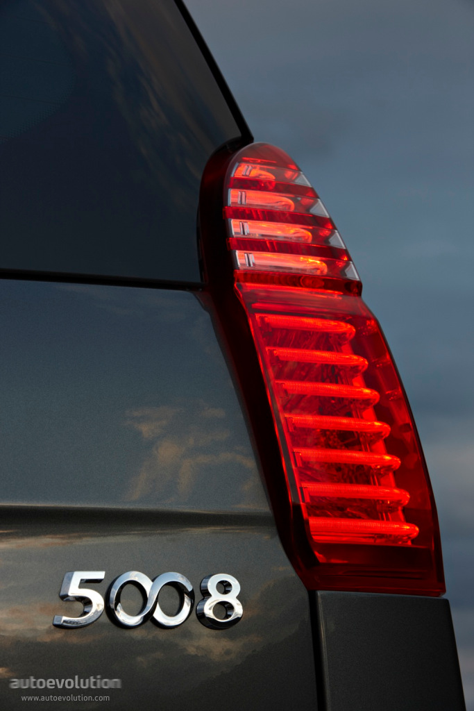 Peugeot 5008 photo 6