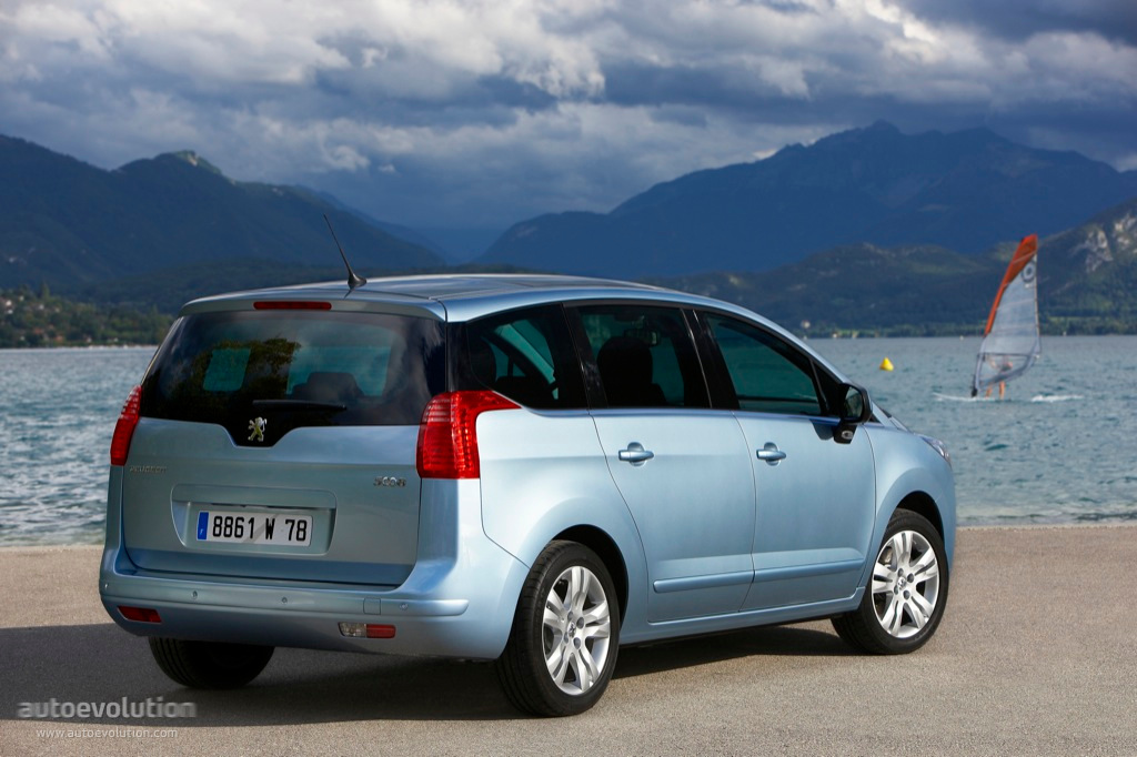 Peugeot 5008 photo 9