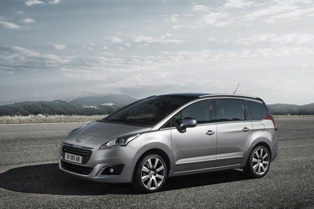 PEUGEOT 5008