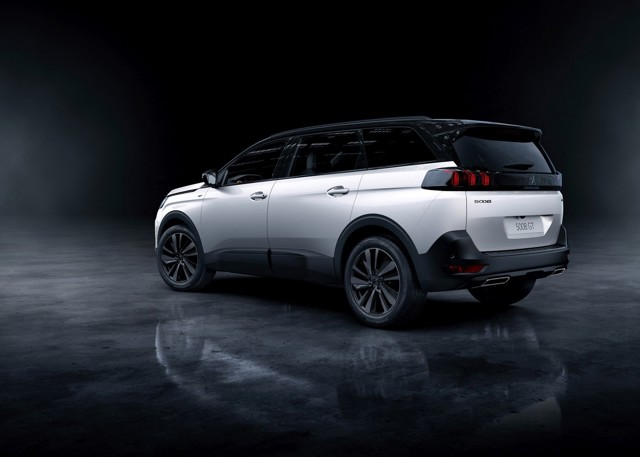 Peugeot 5008 photo 6