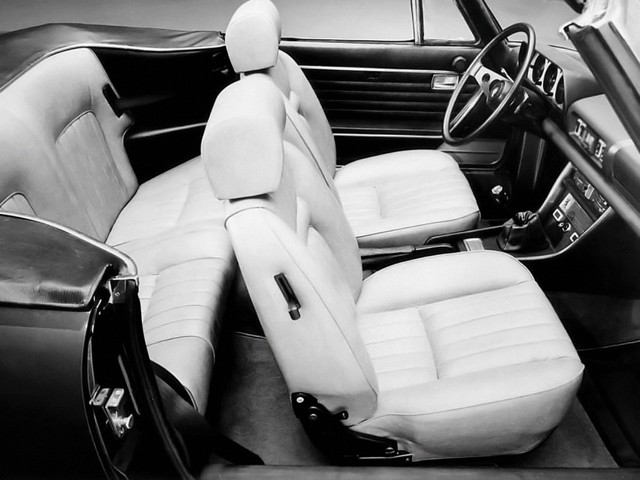 Peugeot 504 photo 30