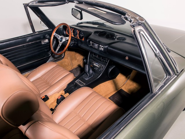 Peugeot 504 photo 31