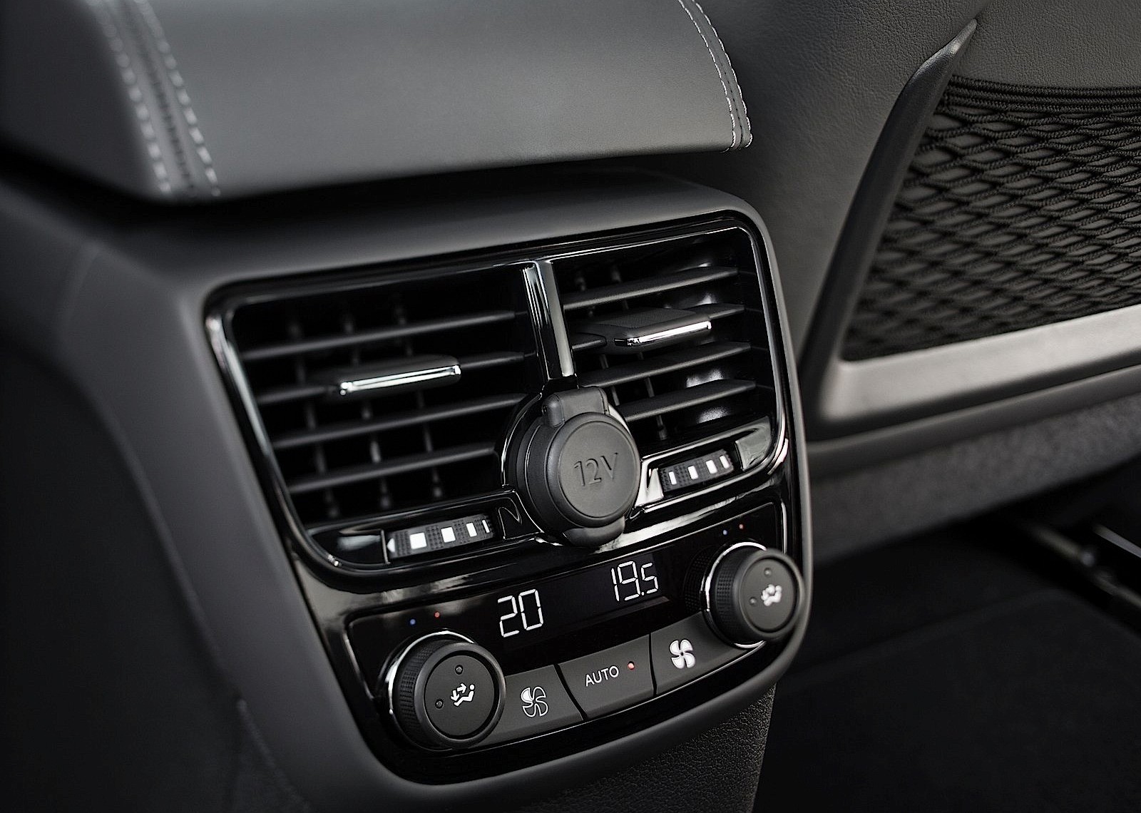 Peugeot 508 photo 49