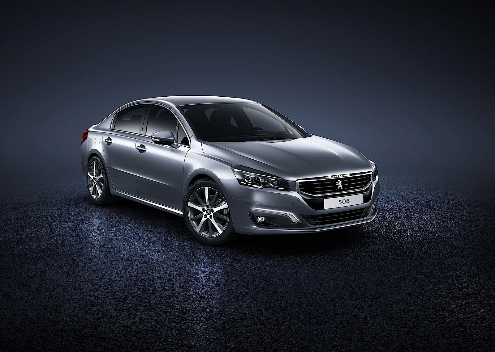 Peugeot 508 photo 2