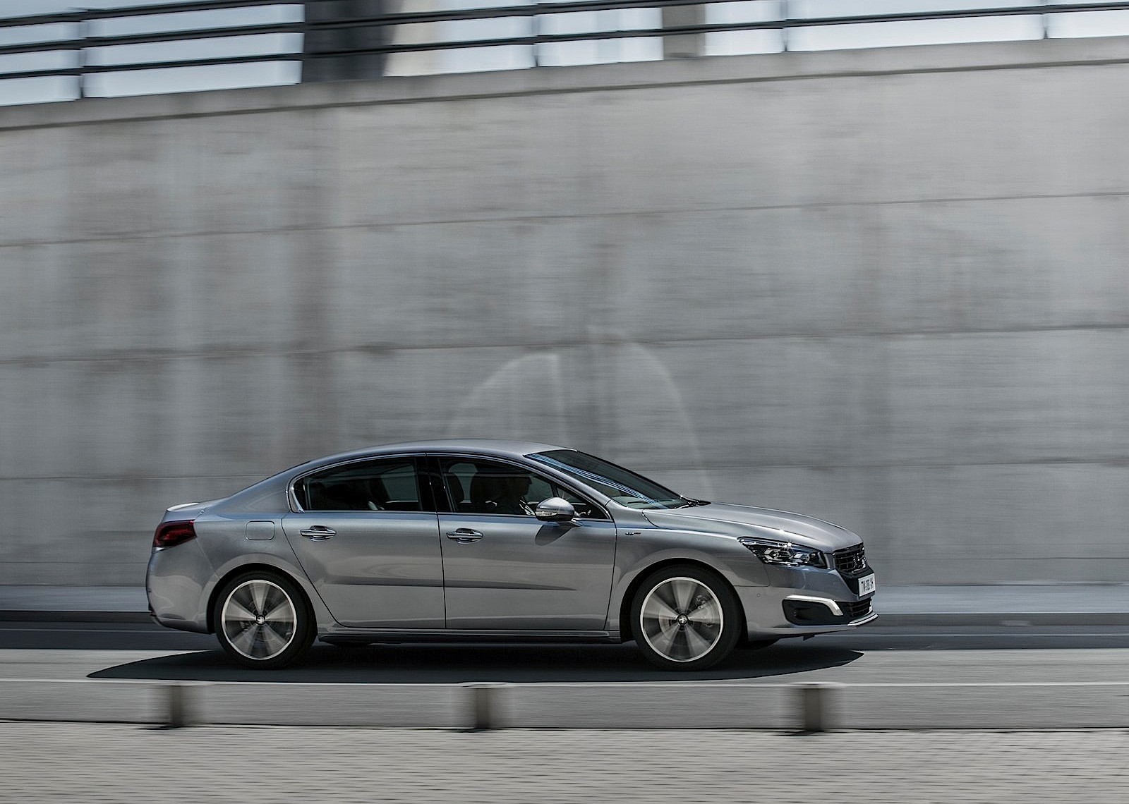 Peugeot 508 photo 13