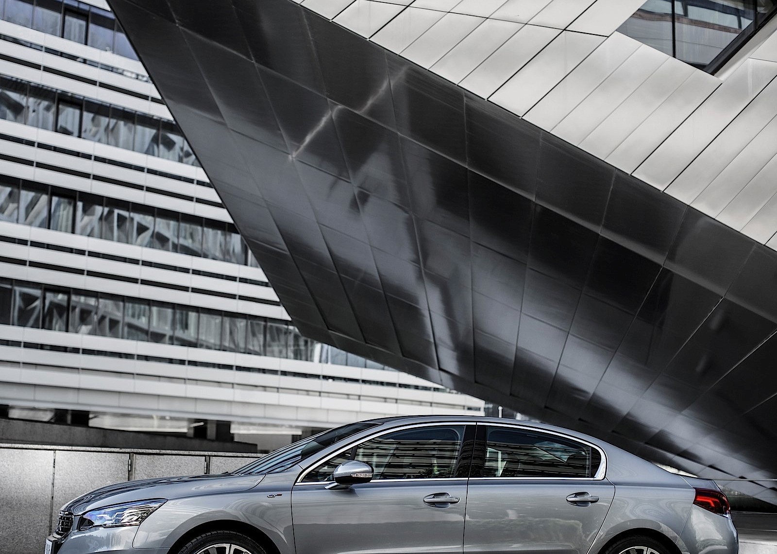 Peugeot 508 photo 34