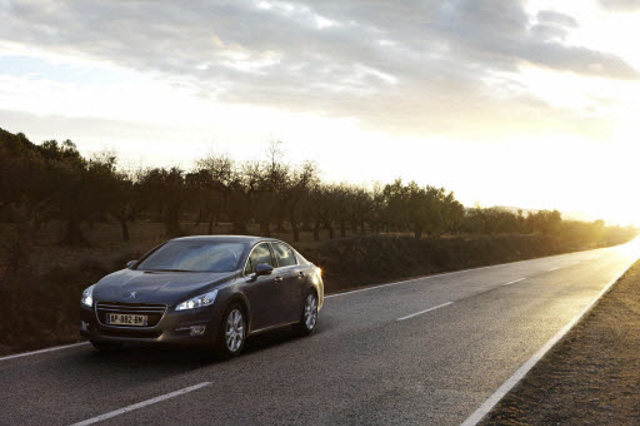Peugeot 508 photo 2