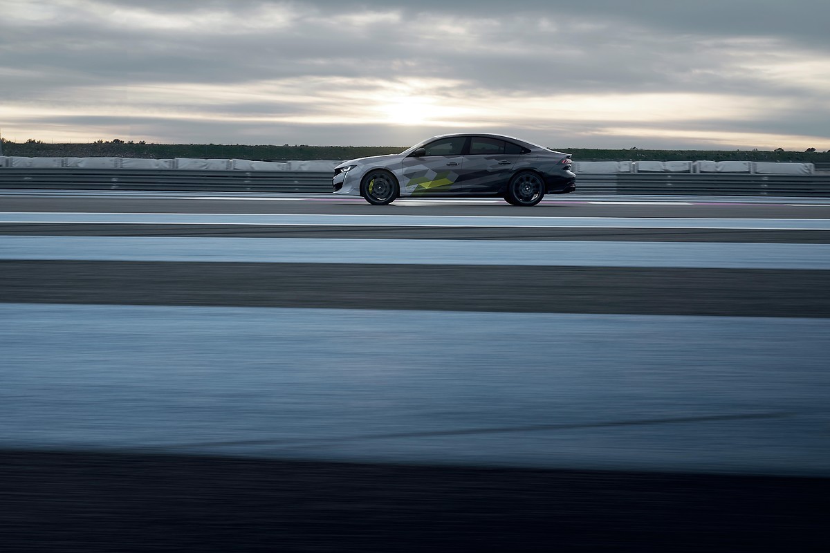 Peugeot 508 photo 14