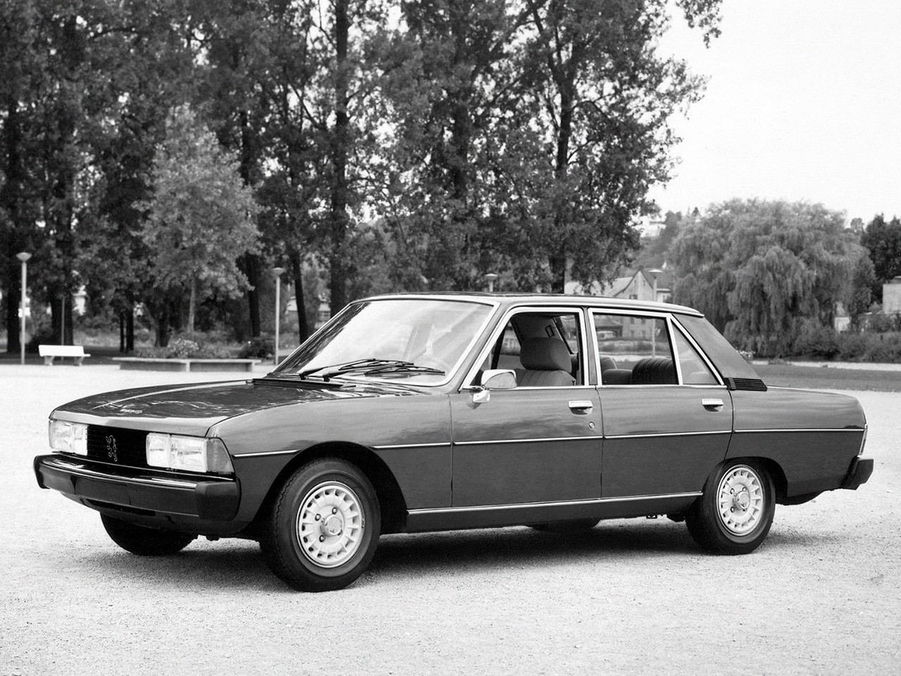 Peugeot 604 photo 9