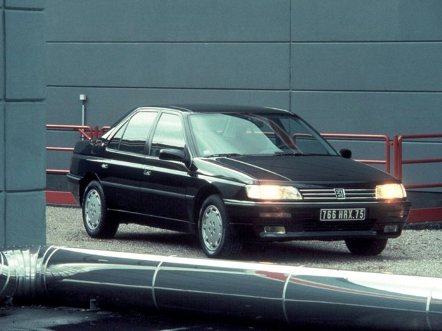 Peugeot 605 Foto 6