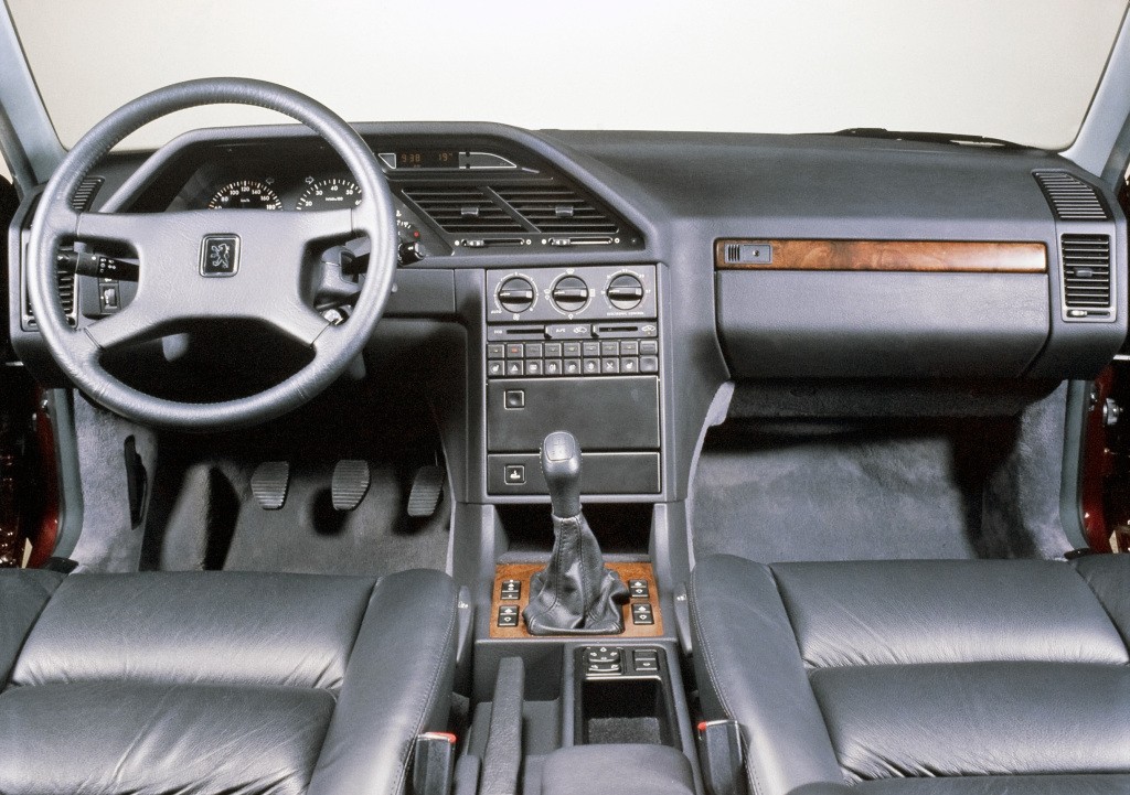 Peugeot 605 photo 16