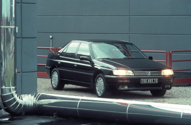 Peugeot 605 Foto 7