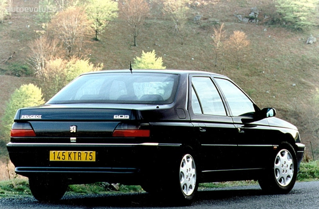 Peugeot 605 photo 2