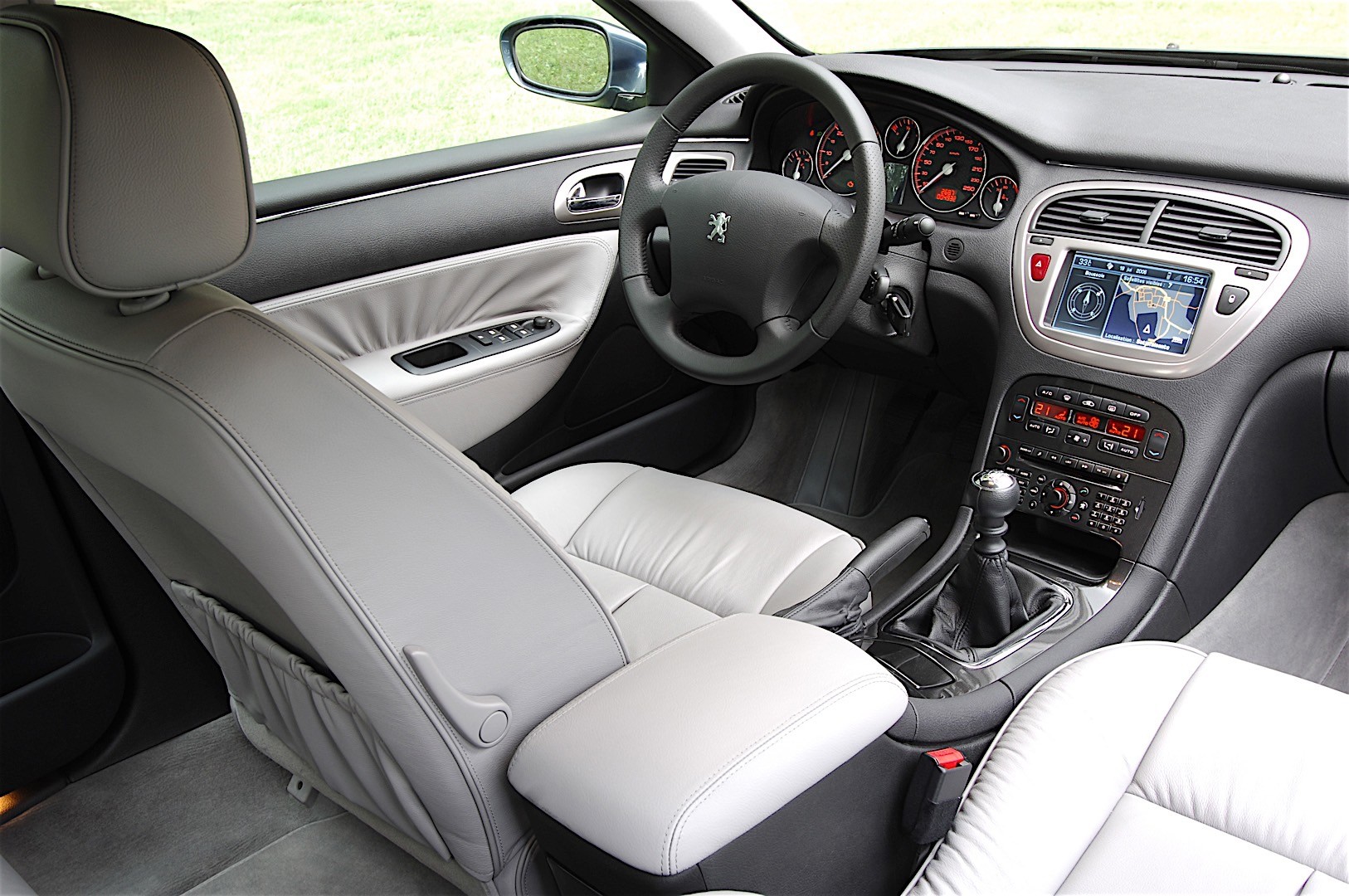 Peugeot 607 photo 56