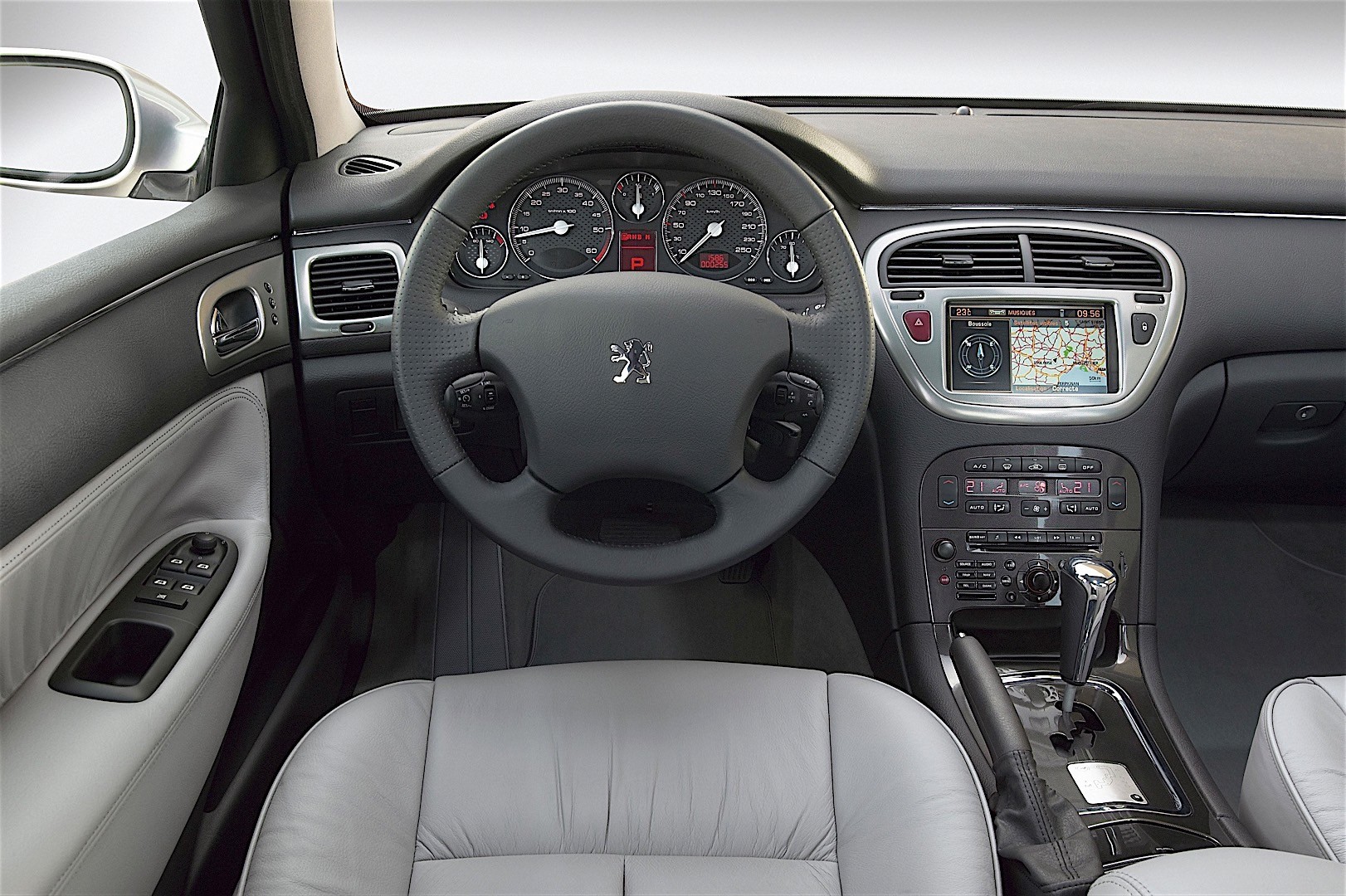 Peugeot 607 photo 65