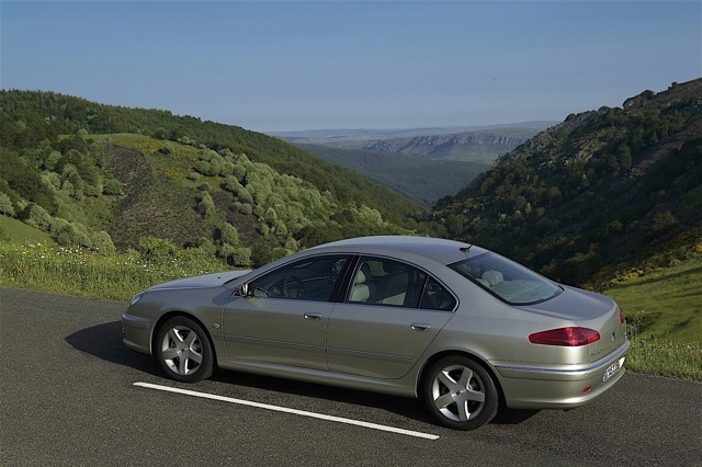 Peugeot 607 photo 8