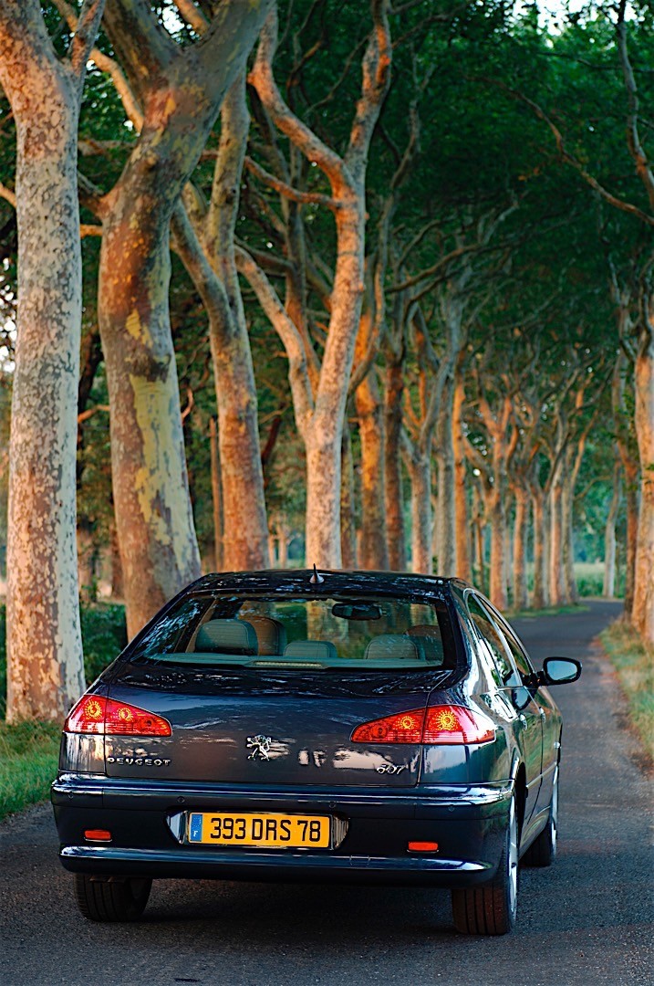 Peugeot 607 photo 15