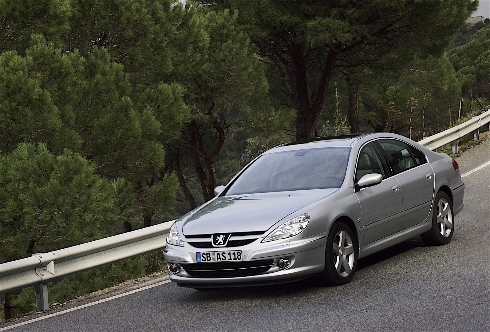 Peugeot 607 photo 24