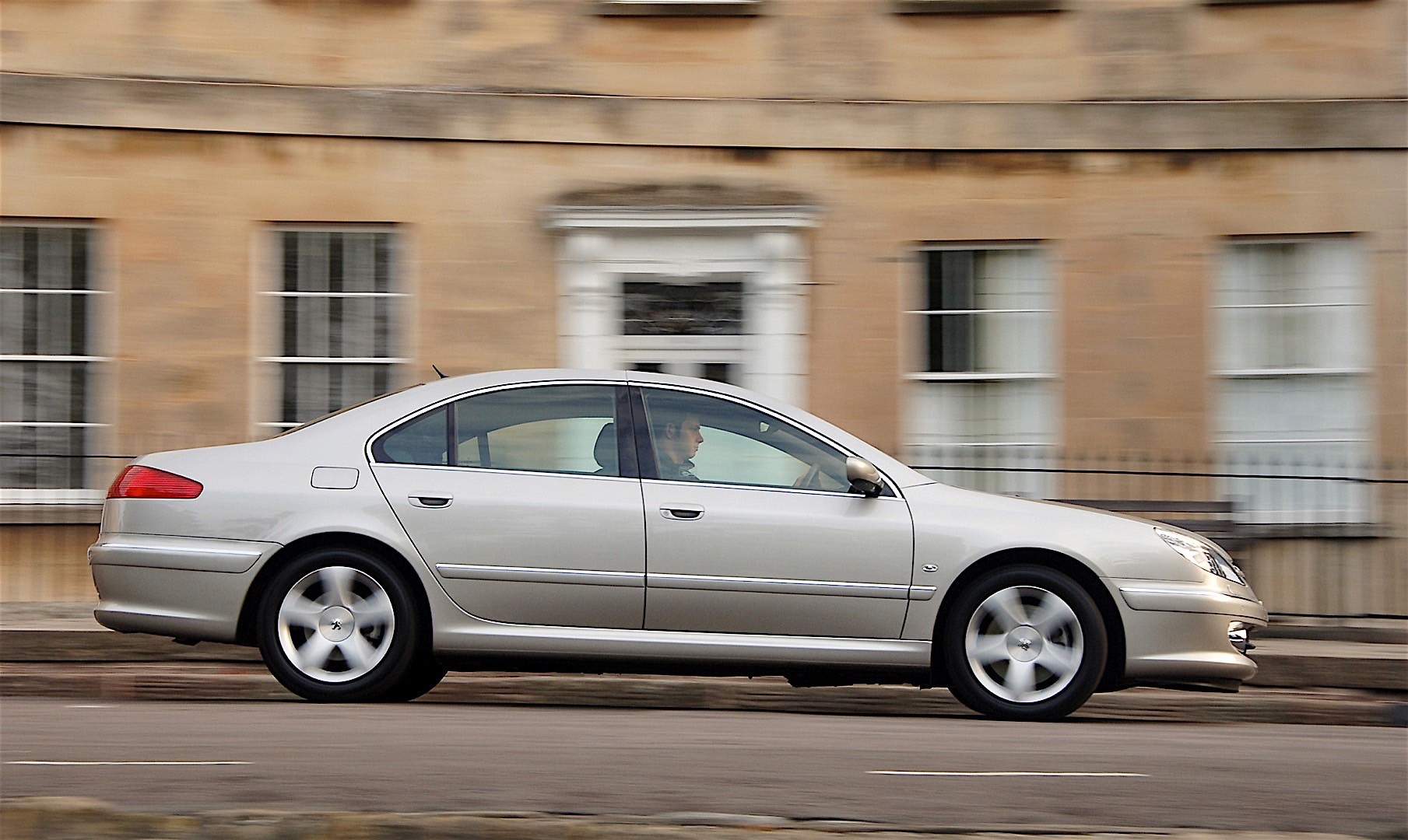 Peugeot 607 photo 44