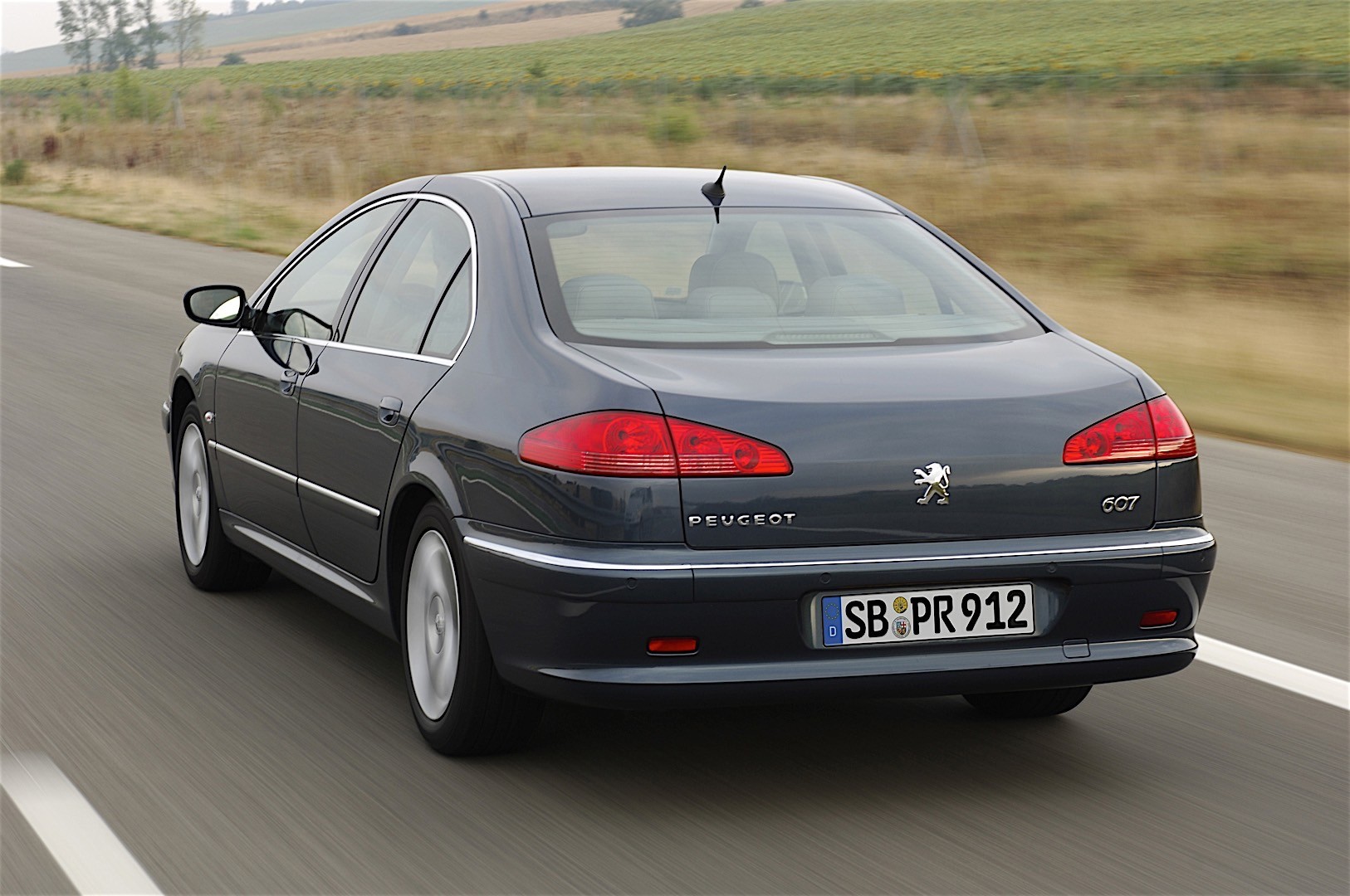 Peugeot 607 photo 45
