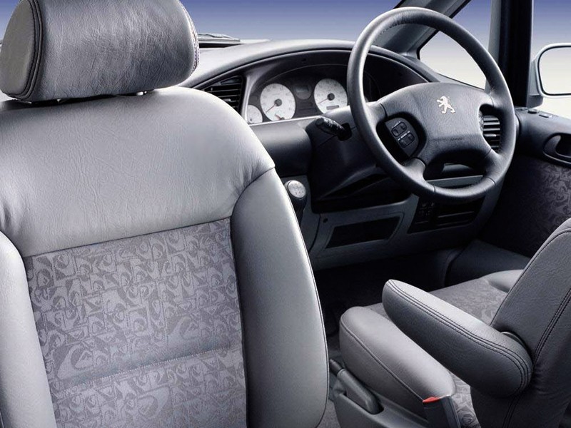 Peugeot 806 photo 17