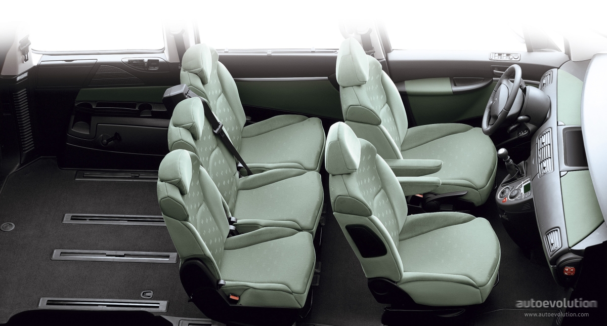 Peugeot 807 photo 26