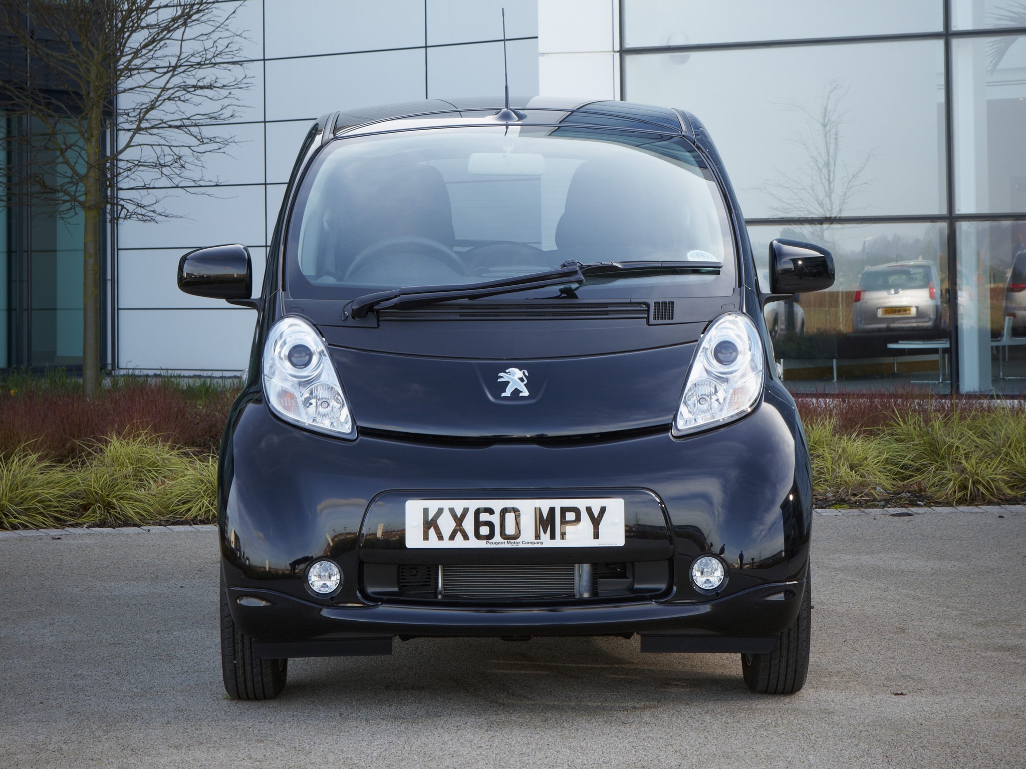 Peugeot Ion photo 13