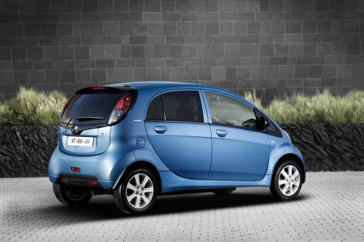 Peugeot Ion photo 2