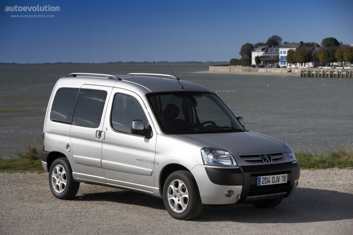Peugeot PEUGEOT Partner Combi 1.4L 5MT FWD (75 HP)