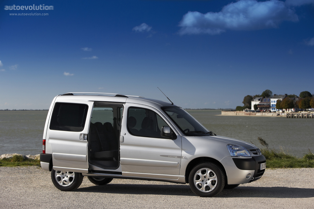 Peugeot Partner Combi photo 2