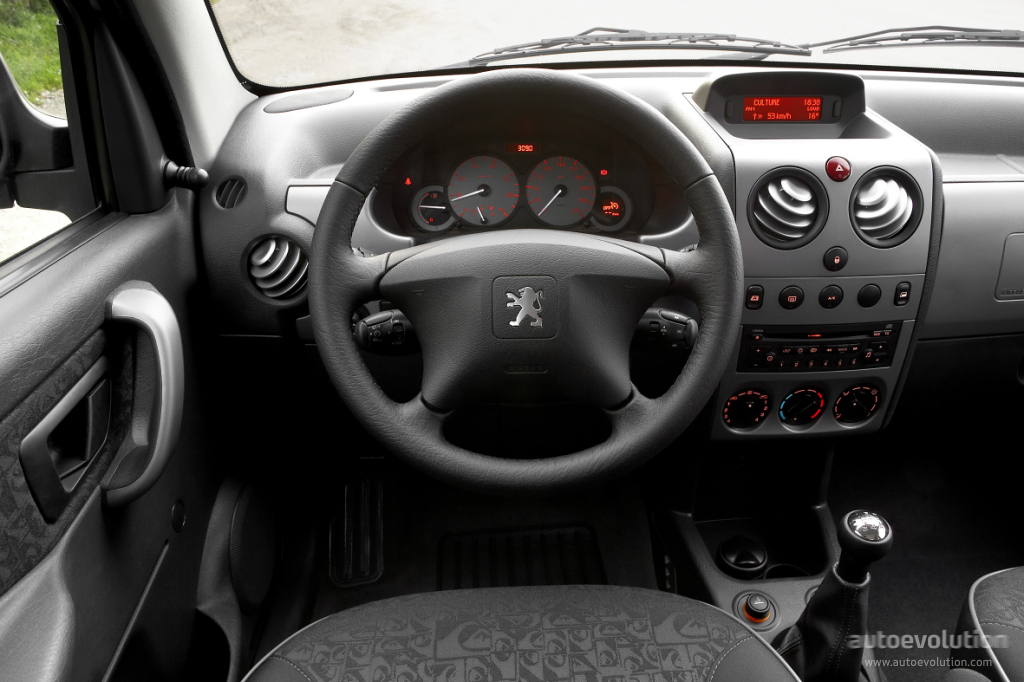 Peugeot Partner Combi photo 4