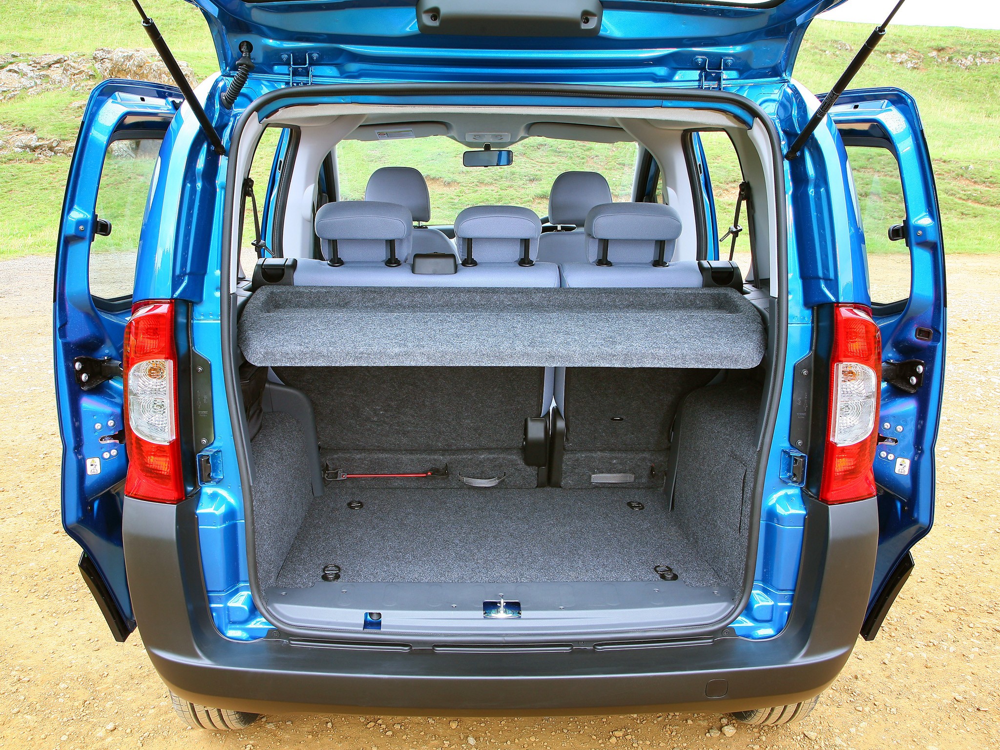 Peugeot Tepee photo 37